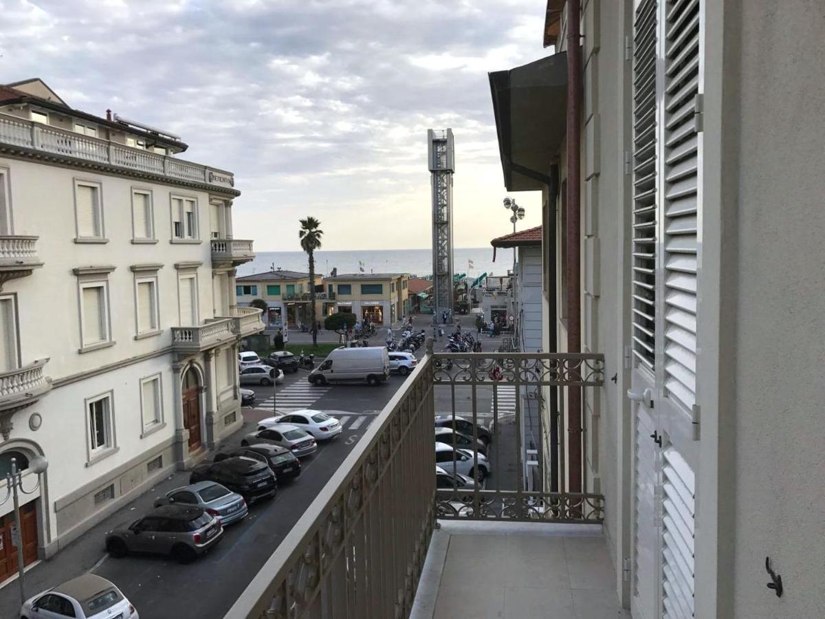 Front Beach Apartments 维亚雷焦 外观 照片